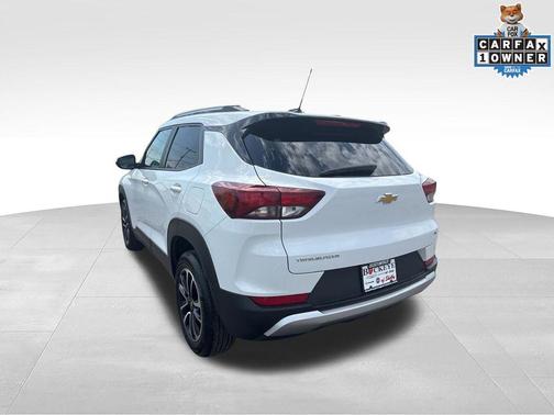 Summit White 2024 Chevrolet Trailblazer LT