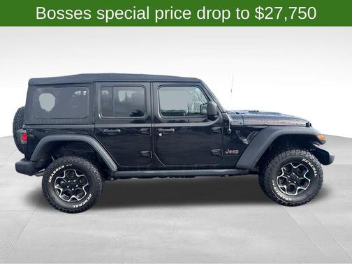Black Clearcoat 2023 Jeep Wrangler Rubicon