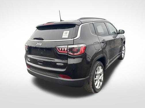 2023 Jeep Compass Latitude Lux