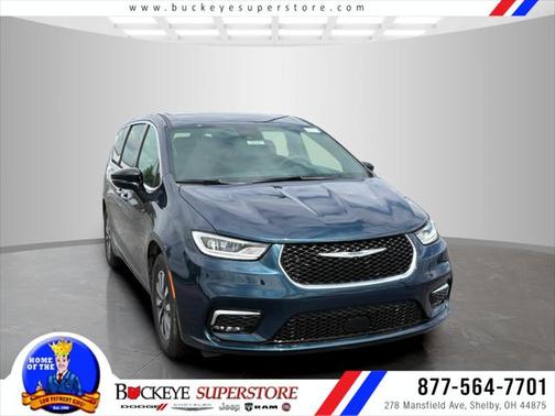 2025 Chrysler Pacifica Hybrid Select