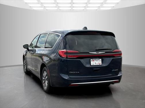2025 Chrysler Pacifica Hybrid Select