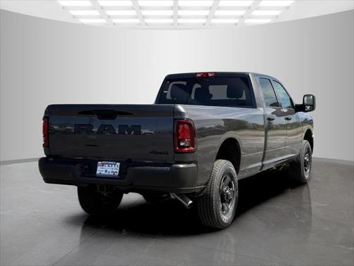 2025 RAM 2500 Tradesman Crew Cab 4x4 8' Box