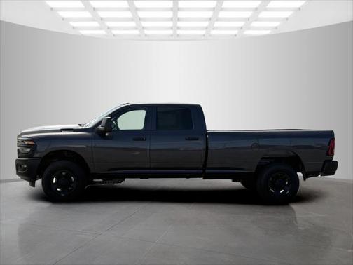 2025 RAM 2500 Tradesman Crew Cab 4x4 8' Box