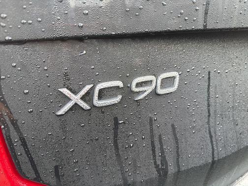 2023 Volvo XC90 B6 Plus 7-Seater