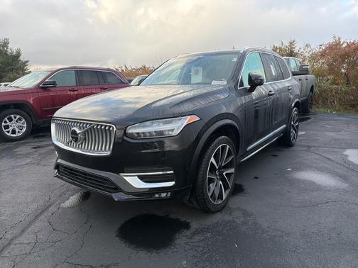 2023 Volvo XC90 B6 Plus 7-Seater