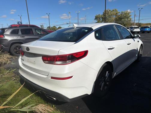 2020 Kia Optima LX