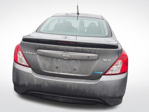 2016 Nissan Versa 1.6 SV