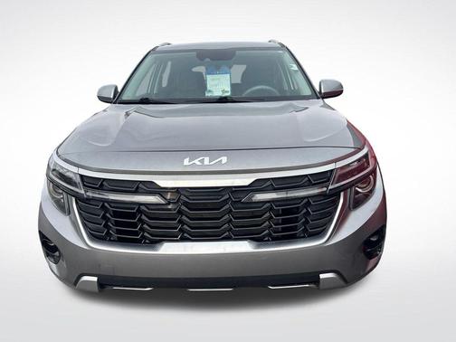 Steel Gray 2024 Kia Seltos S