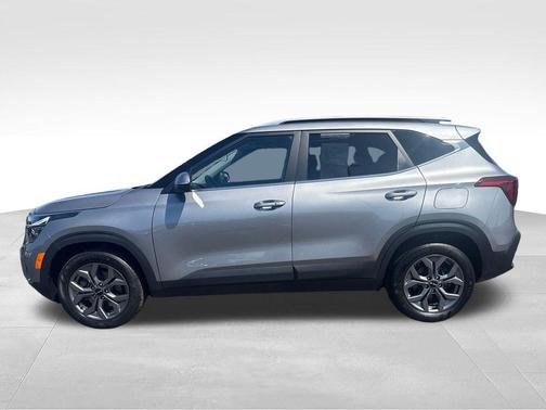 Steel Gray 2024 Kia Seltos S