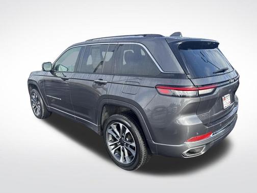 2022 Jeep Grand Cherokee Overland