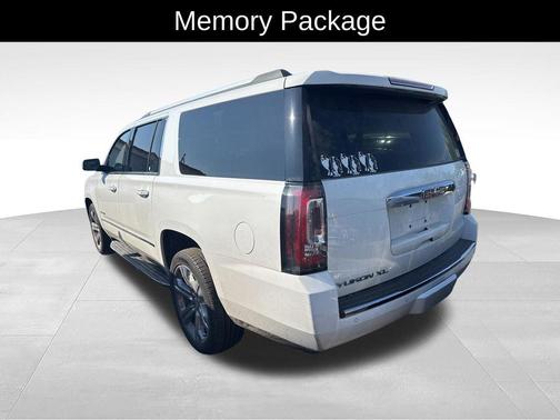 Summit White 2018 GMC Yukon XL Denali
