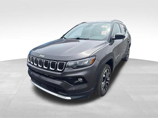 Billet Silver Metallic Clearcoat 2023 Jeep Compass Limited