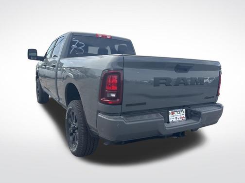 Ceramic Gray Clearcoat 2026 RAM 2500 Big Horn Crew Cab 4x4 6'4' Box