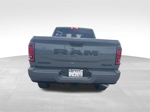 Ceramic Gray Clearcoat 2026 RAM 2500 Big Horn Crew Cab 4x4 6'4' Box