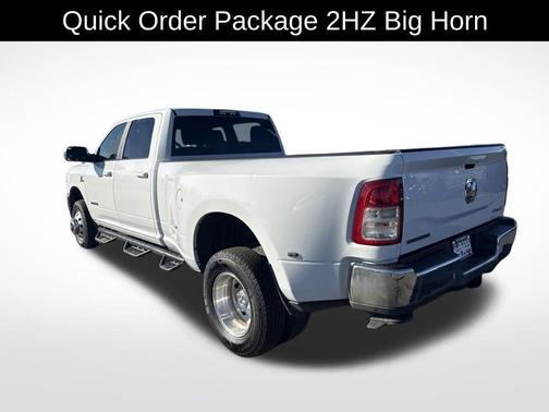 2021 RAM 3500 Big Horn Crew Cab 4x4 8' Box