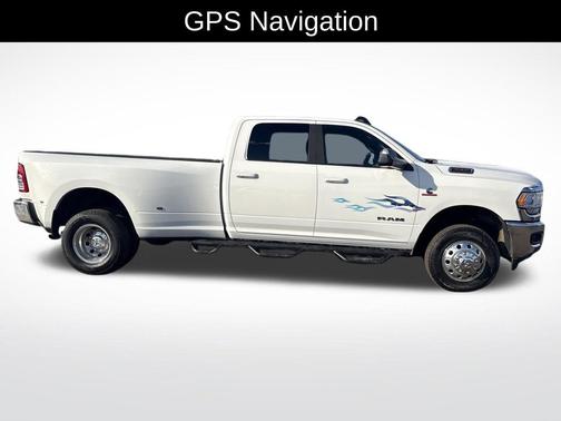 2021 RAM 3500 Big Horn Crew Cab 4x4 8' Box