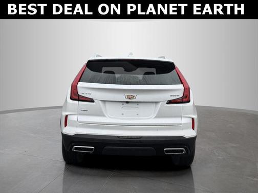2025 Cadillac XT4 Premium Luxury