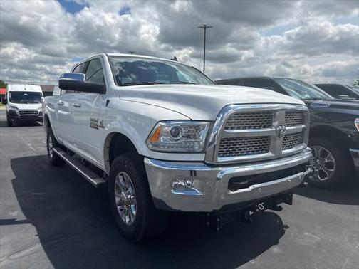 2018 RAM 2500 Laramie Crew Cab 4x4 6'4' Box