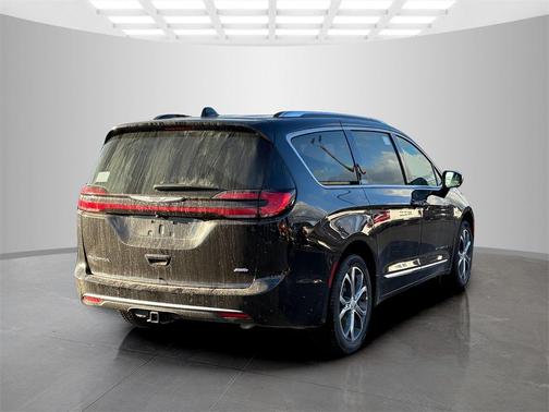 2026 Chrysler Pacifica L