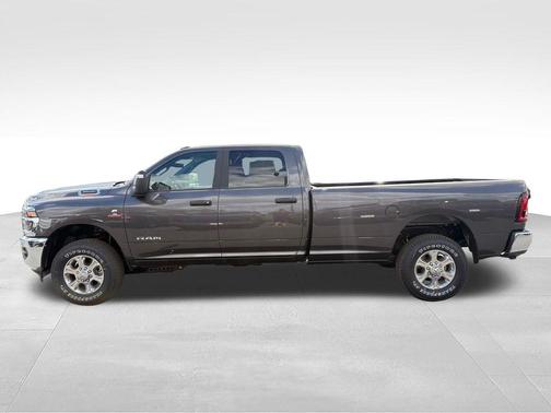 Granite Crystal Metallic Clearcoat 2026 RAM 3500 Big Horn Crew Cab 4x4 8' Box