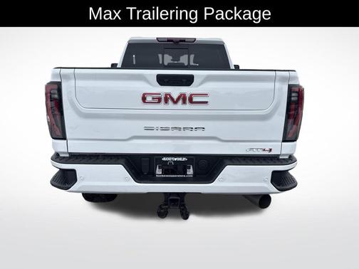 2024 GMC Sierra 2500 AT4
