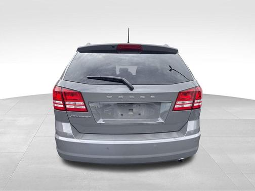 Vice White 2020 Dodge Journey SE Value