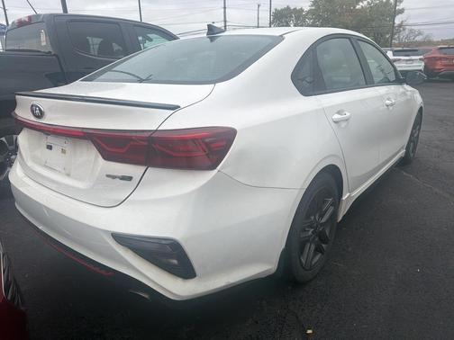 2020 Kia Forte GT-Line