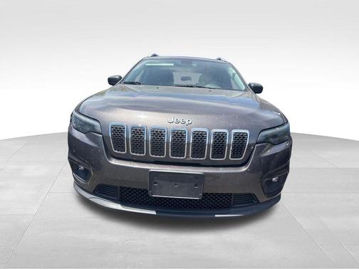 Granite Crystal Metallic Clearcoat 2019 Jeep Cherokee Latitude Plus
