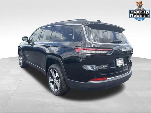 Diamond Black Crystal Pearlcoat 2023 Jeep Grand Cherokee L Limited