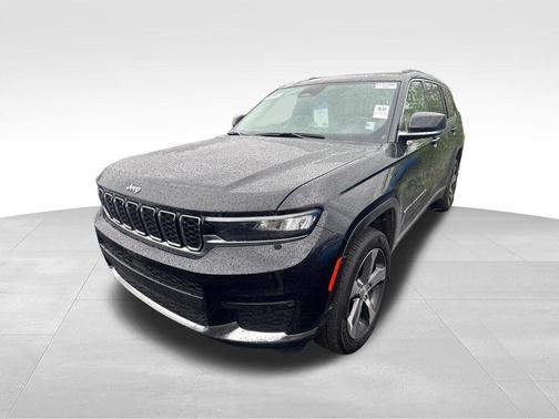 Diamond Black Crystal Pearlcoat 2023 Jeep Grand Cherokee L Limited