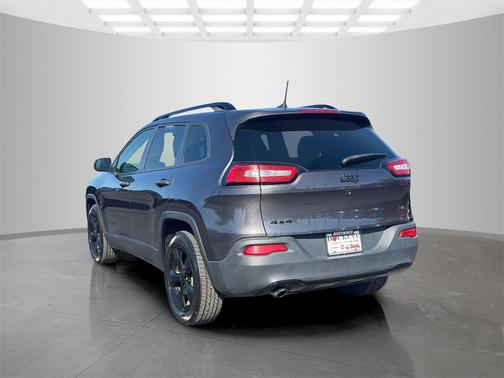 2016 Jeep Cherokee Sport