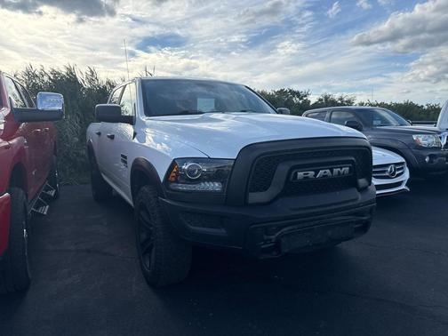2022 RAM 1500 Classic Warlock Crew Cab 4x4 5'7' Box