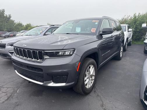 2022 Jeep Grand Cherokee L Laredo