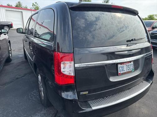 2015 Chrysler Town & Country Touring