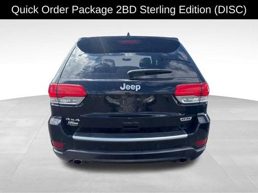 Diamond Black Crystal Pearlcoat 2018 Jeep Grand Cherokee Sterling Edition