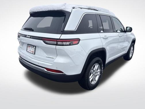 2022 Jeep Grand Cherokee Laredo