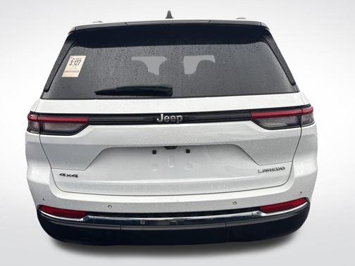 2022 Jeep Grand Cherokee Laredo