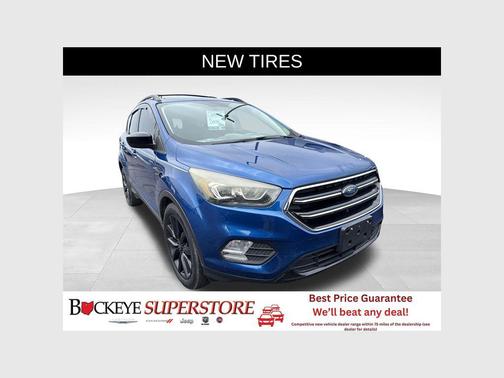 Ruby Red Metallic Tinted Clearcoat 2017 Ford Escape SE