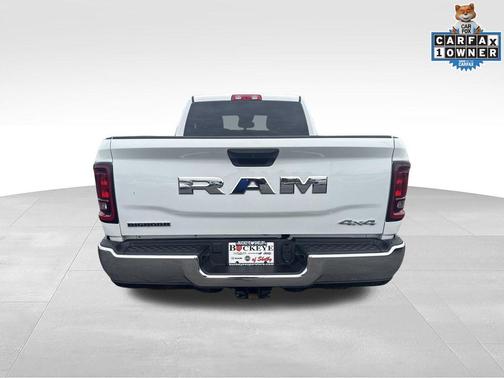 Bright White Clearcoat 2025 RAM 2500 Big Horn Crew Cab 4x4 6'4' Box