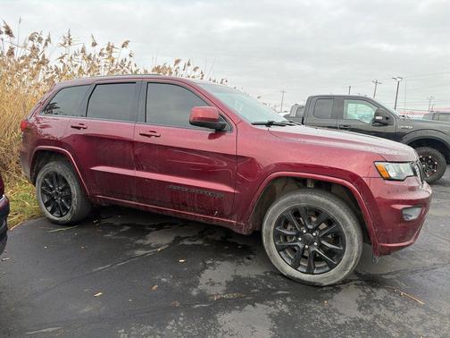 2017 Jeep Grand Cherokee Altitude