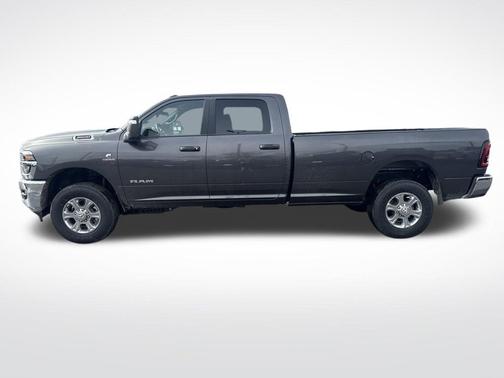 2026 RAM 3500 Big Horn Crew Cab 4x4 8' Box