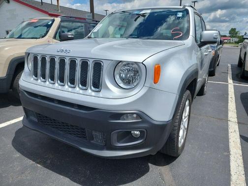 Photo 2 of 6 of 2016 Jeep Renegade Limited