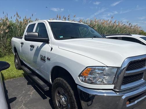 2018 RAM 2500 Tradesman Crew Cab 4x4 6'4' Box