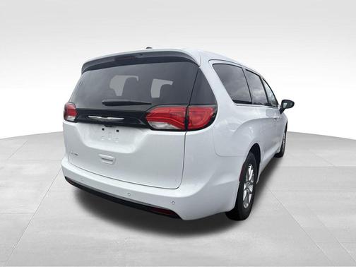 Bright White Clearcoat 2026 Chrysler Voyager LX