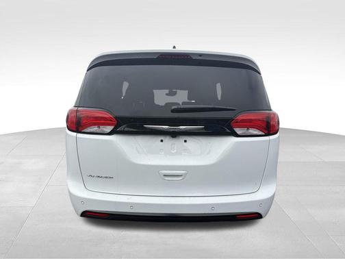 Bright White Clearcoat 2026 Chrysler Voyager LX