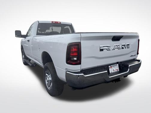 2026 RAM 2500 Tradesman Regular Cab 4x4 8' Box