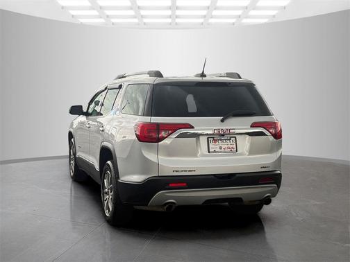 2018 GMC Acadia SLE-2