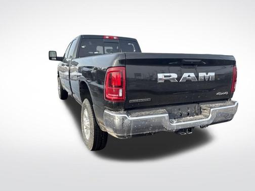 2026 RAM 2500 Big Horn Crew Cab 4x4 8' Box
