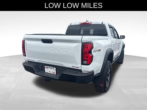 Summit White 2024 Chevrolet Colorado ZR2