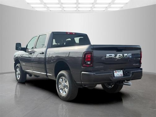 2025 RAM 3500 Big Horn Crew Cab 4x4 6'4' Box